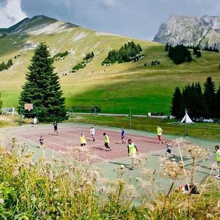 Appartement Au Coeur Des Aravis Манигод Екстериор снимка