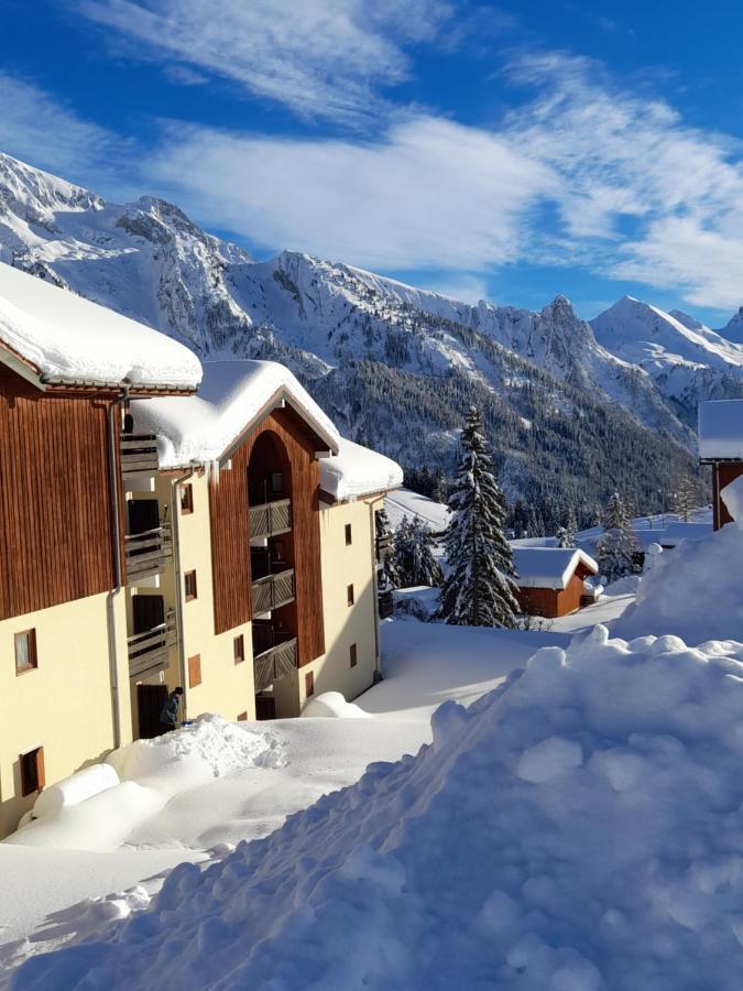 Appartement Au Coeur Des Aravis Манигод Екстериор снимка
